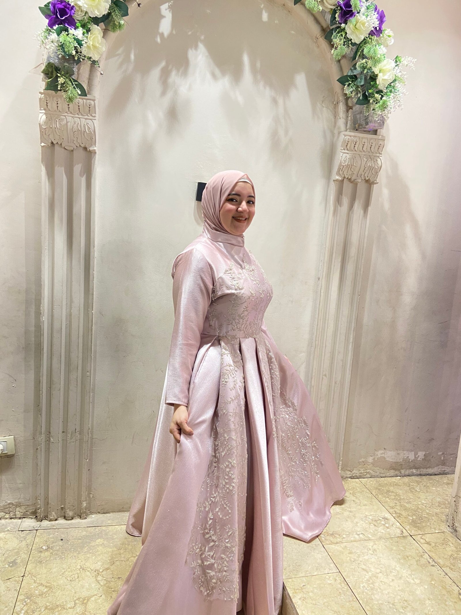 اختاري اسمًا لفستانك. - 2