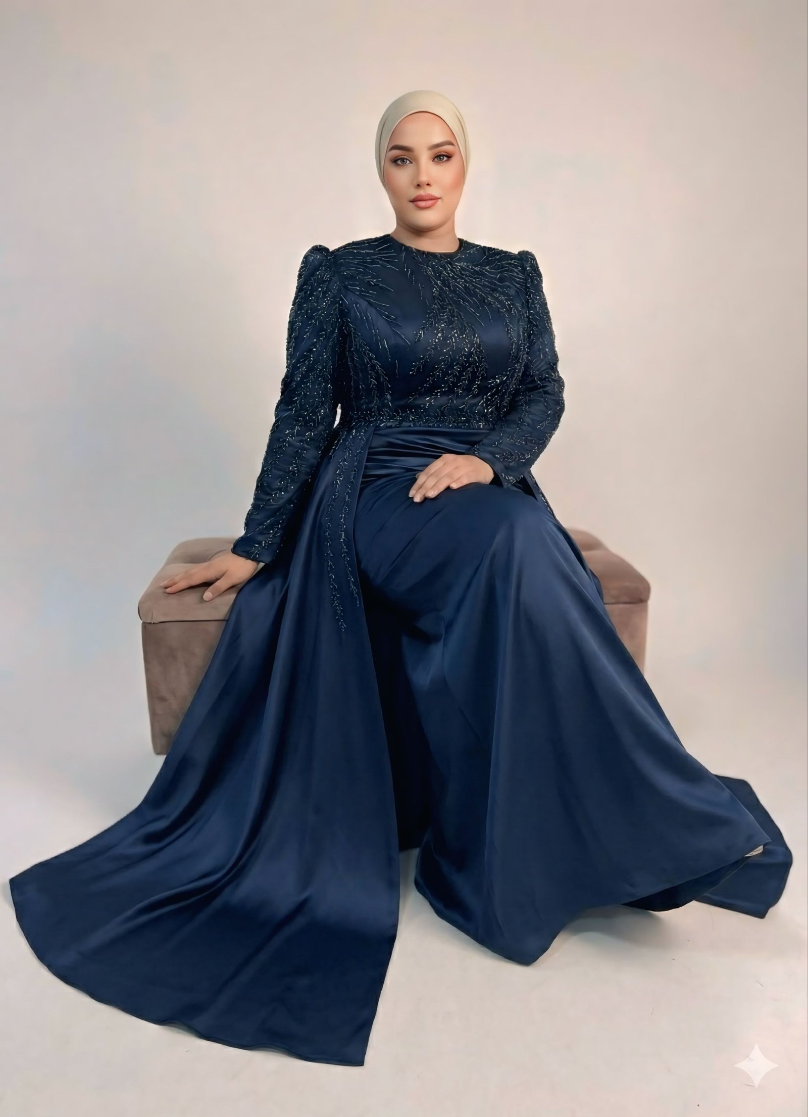 فستان رسمي محتشم بأكمام طويلة مع تنورة خارجية - 2