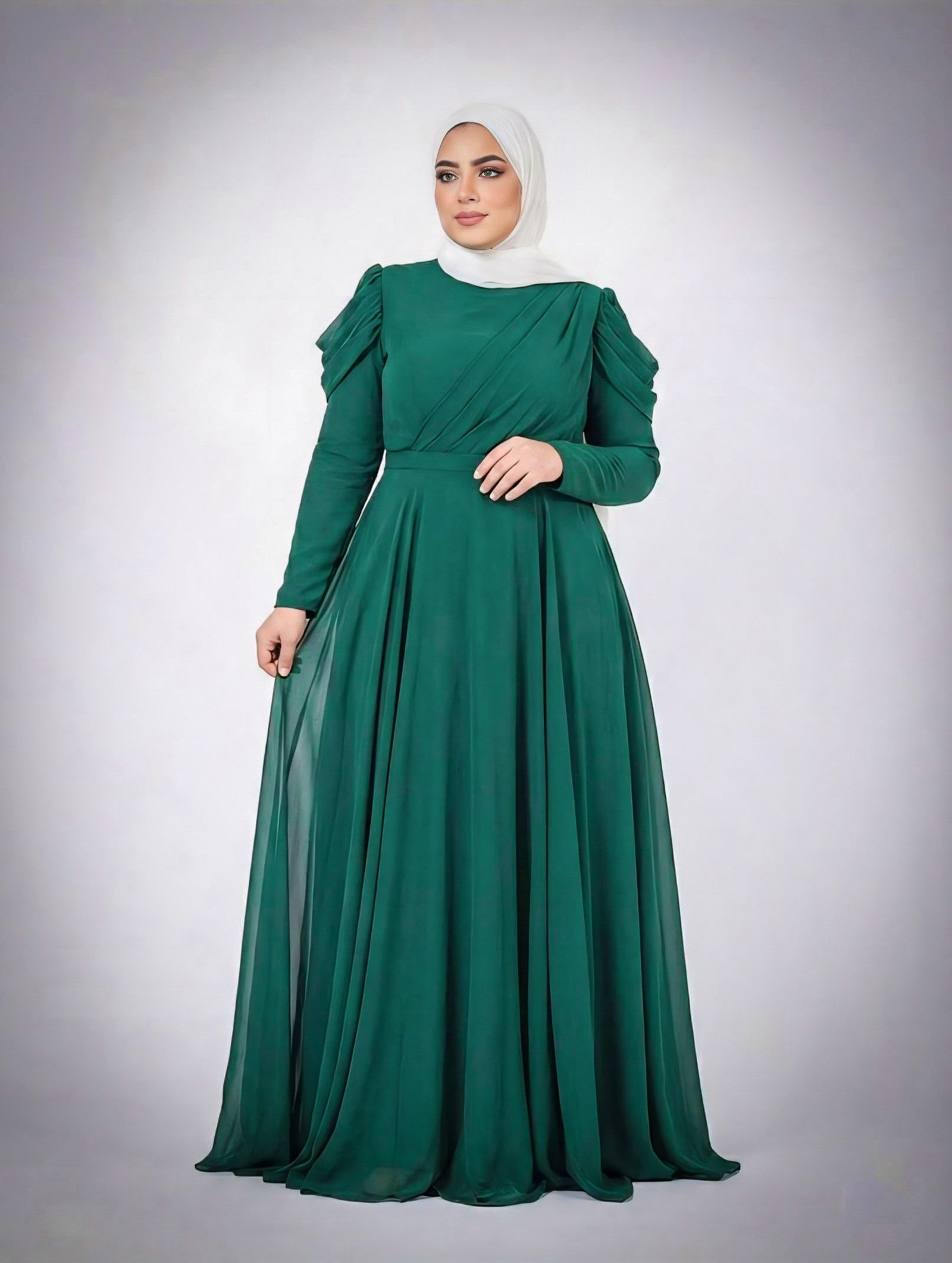 فستان شيفون طويل الأكمام باللون الأخضر الزمردي